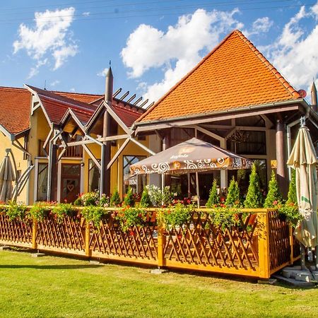Penzión Tücsök Šamorín Exterior foto